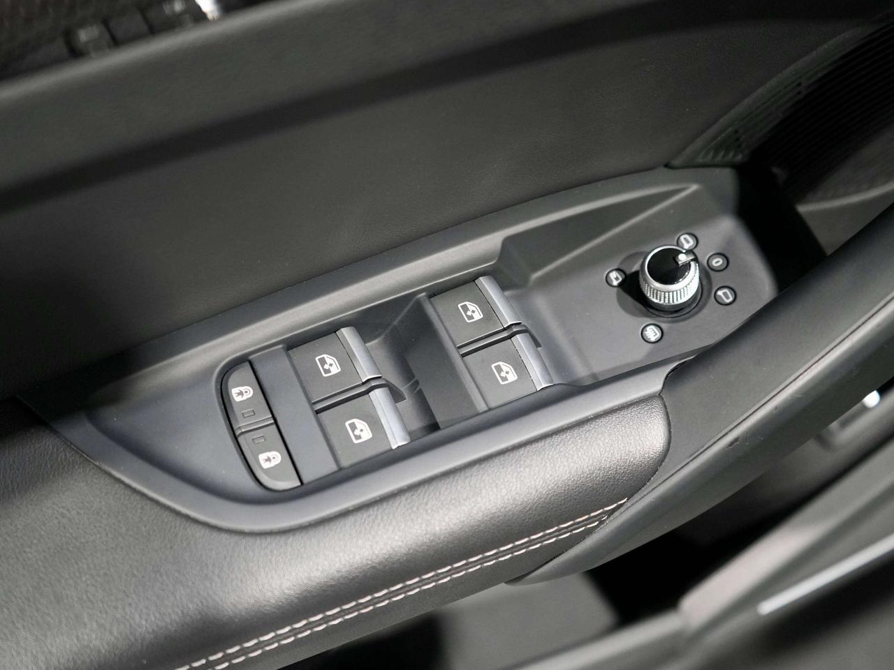 2021 Audi SQ5 Technik|SPORTBACK|HUD|360|B&O|PANO|CARBON INT| Photo