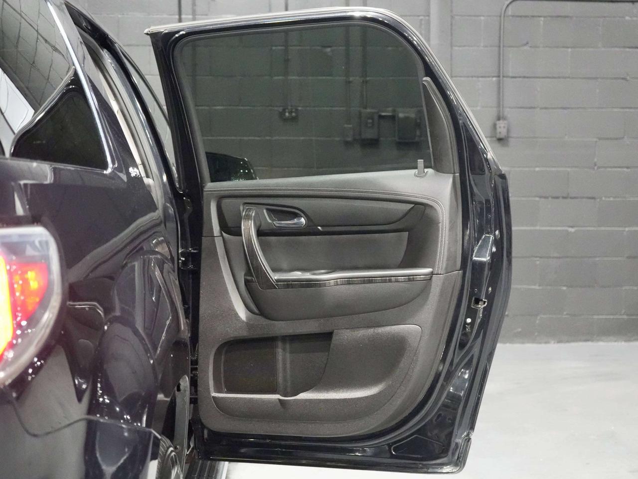 2014 GMC Acadia SLT1| 7 PASS| BOSE | SUNROOF Photo
