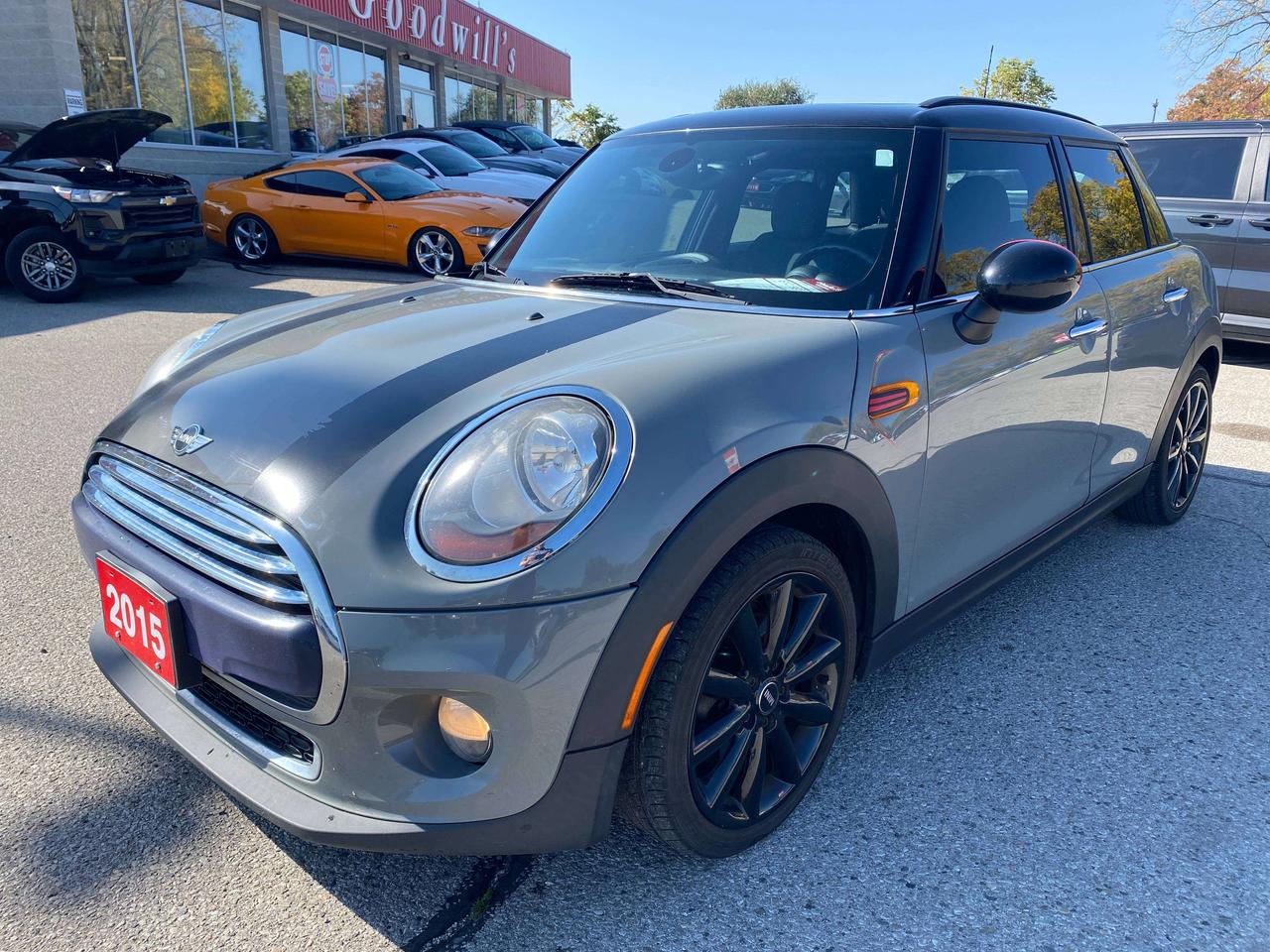 2015 MINI 5 Door CLEAN CARFAX, MANUAL TRANS, SUNROOF, HEATED SEATS! Photo