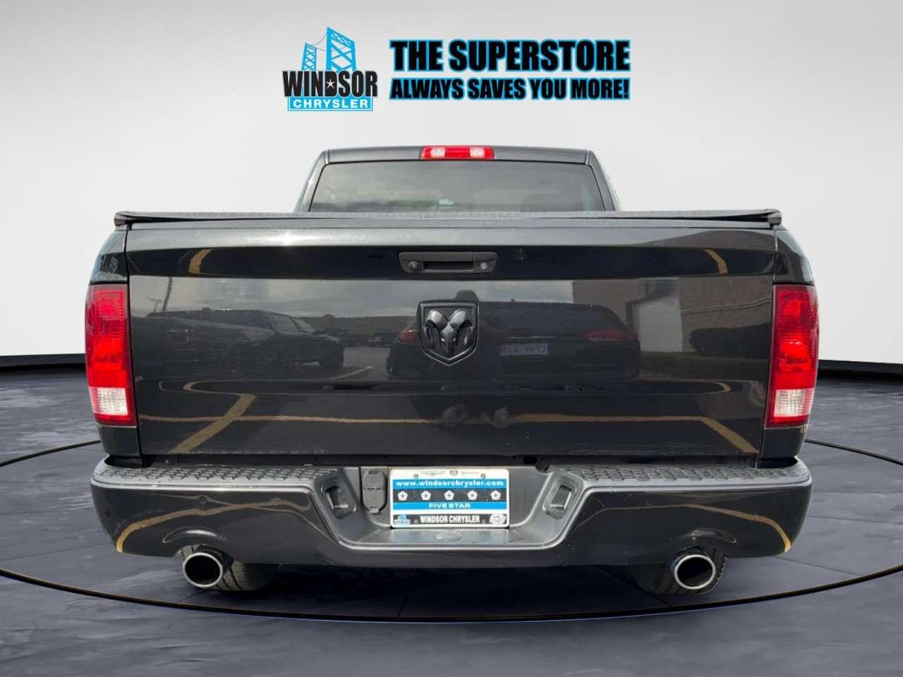 2016 RAM 1500 2WD Regular Cab 6.4 Ft Box Express Photo