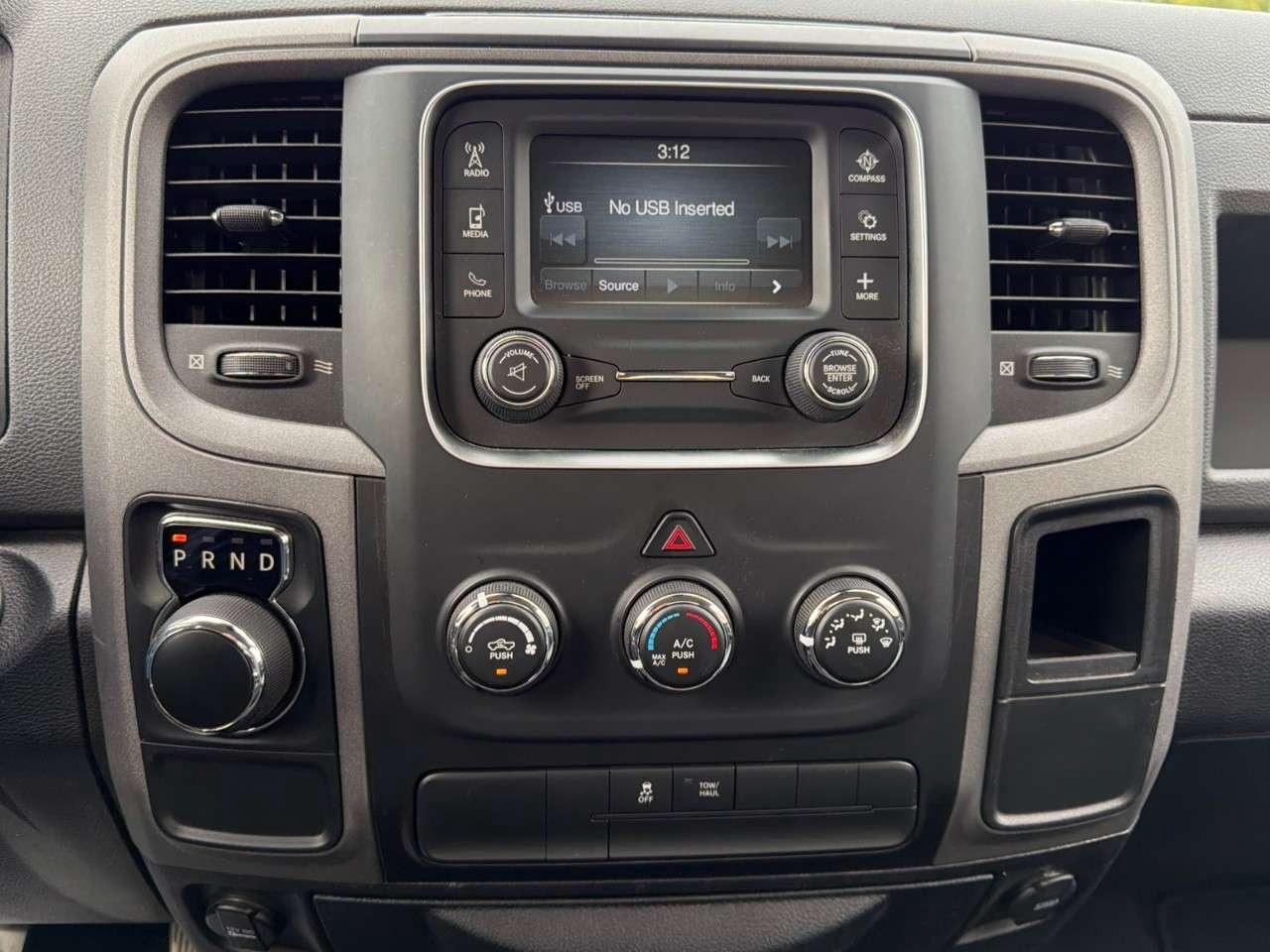 2016 RAM 1500 2WD Regular Cab 6.4 Ft Box Express Photo