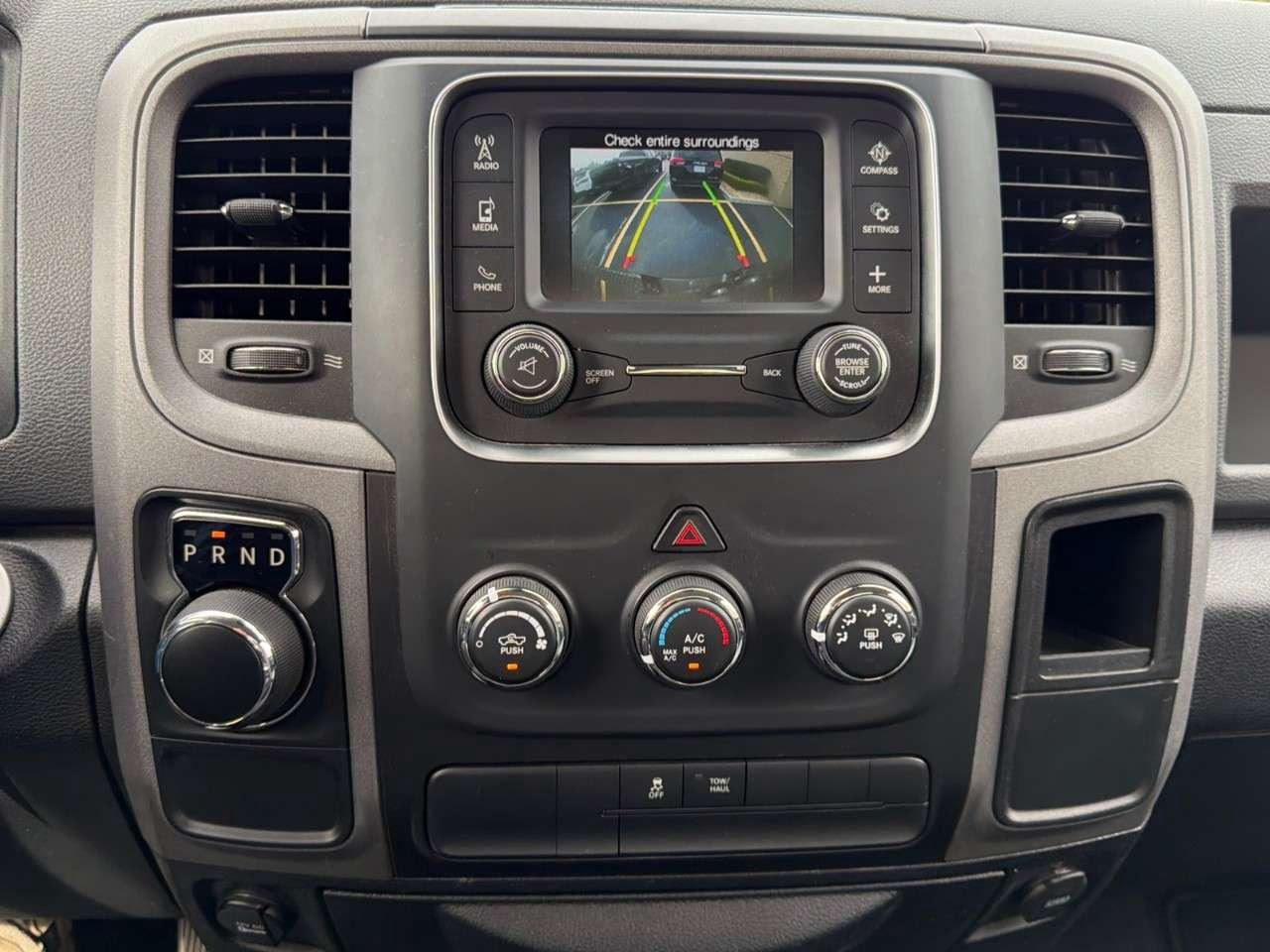 2016 RAM 1500 2WD Regular Cab 6.4 Ft Box Express Photo