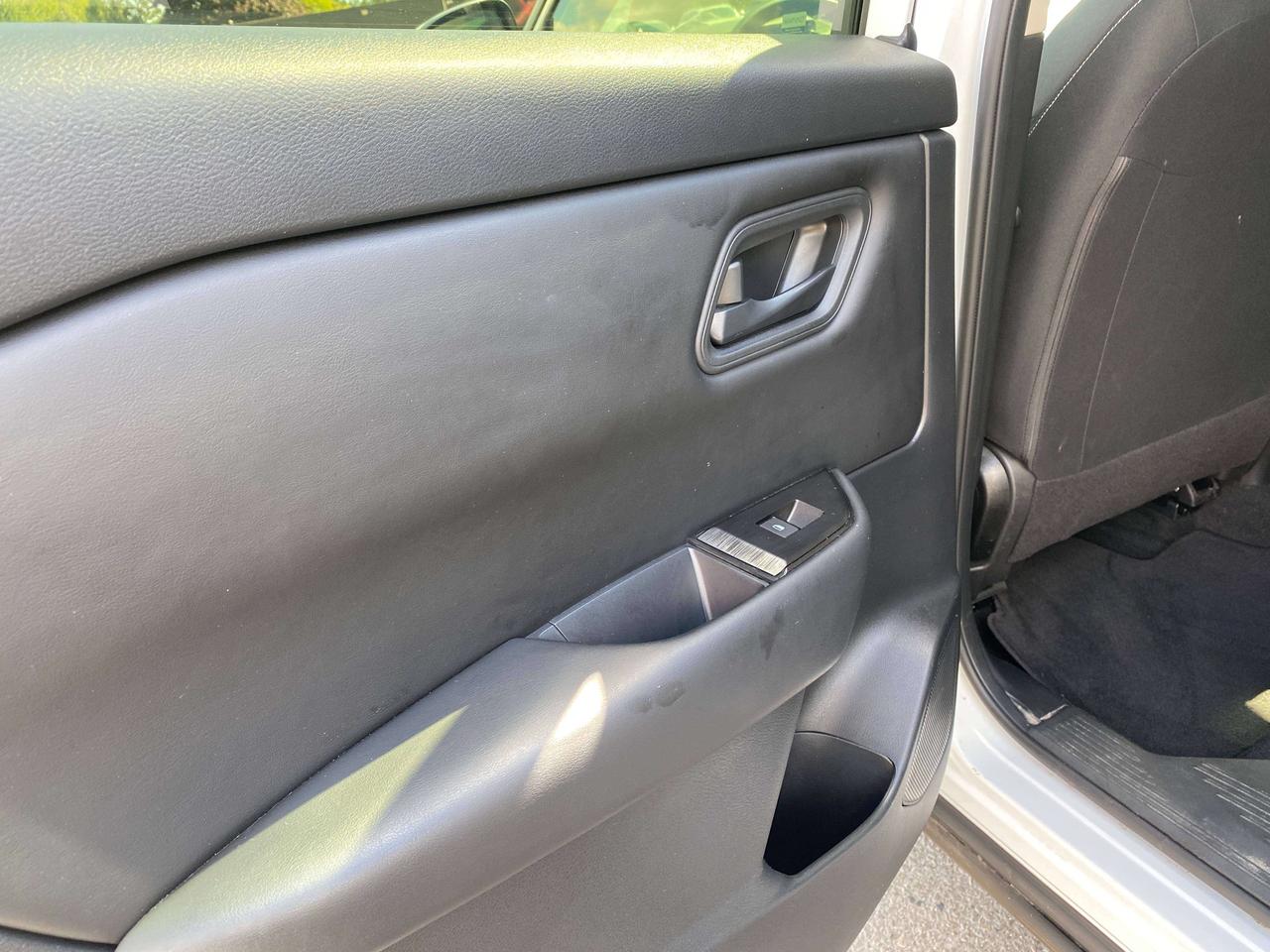 2024 Nissan Rogue S, CLEAN CARFAX, REMOTE START, BACK UP CAMERA! - Photo #16