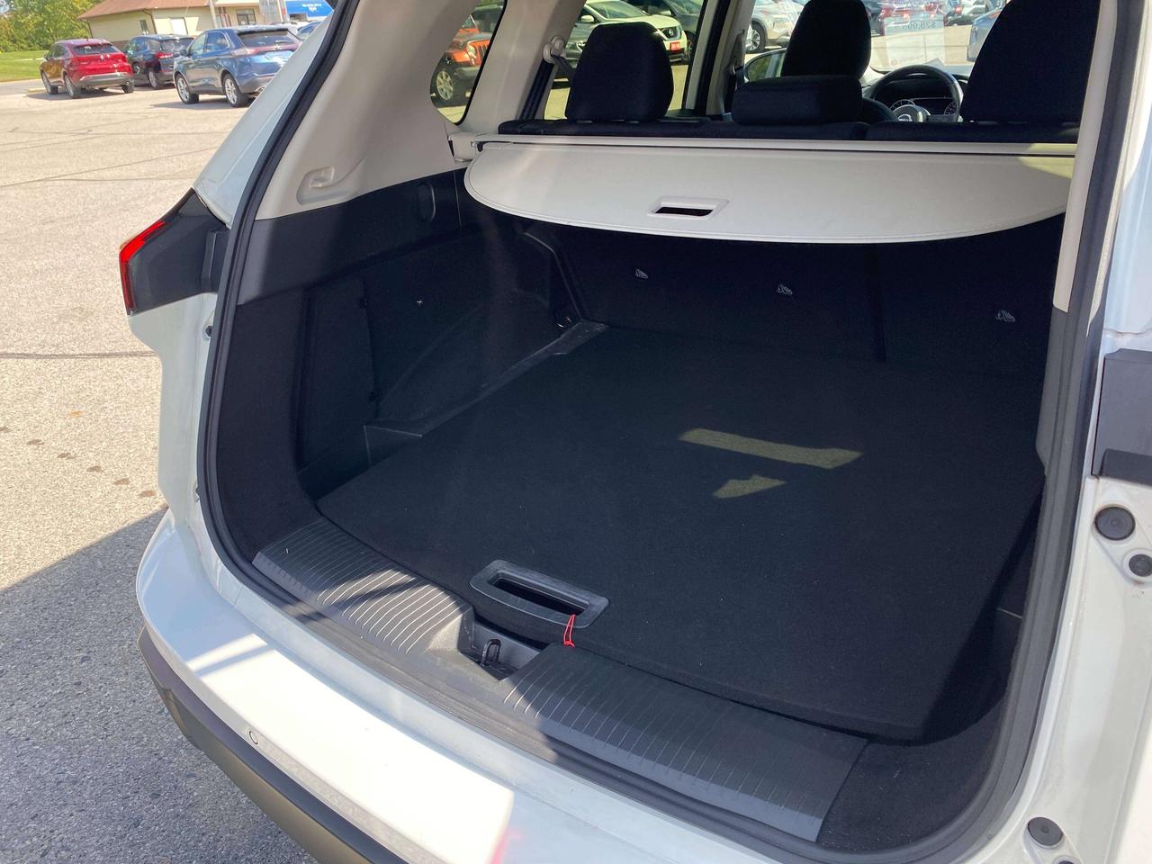 2024 Nissan Rogue S, CLEAN CARFAX, REMOTE START, BACK UP CAMERA! - Photo #18