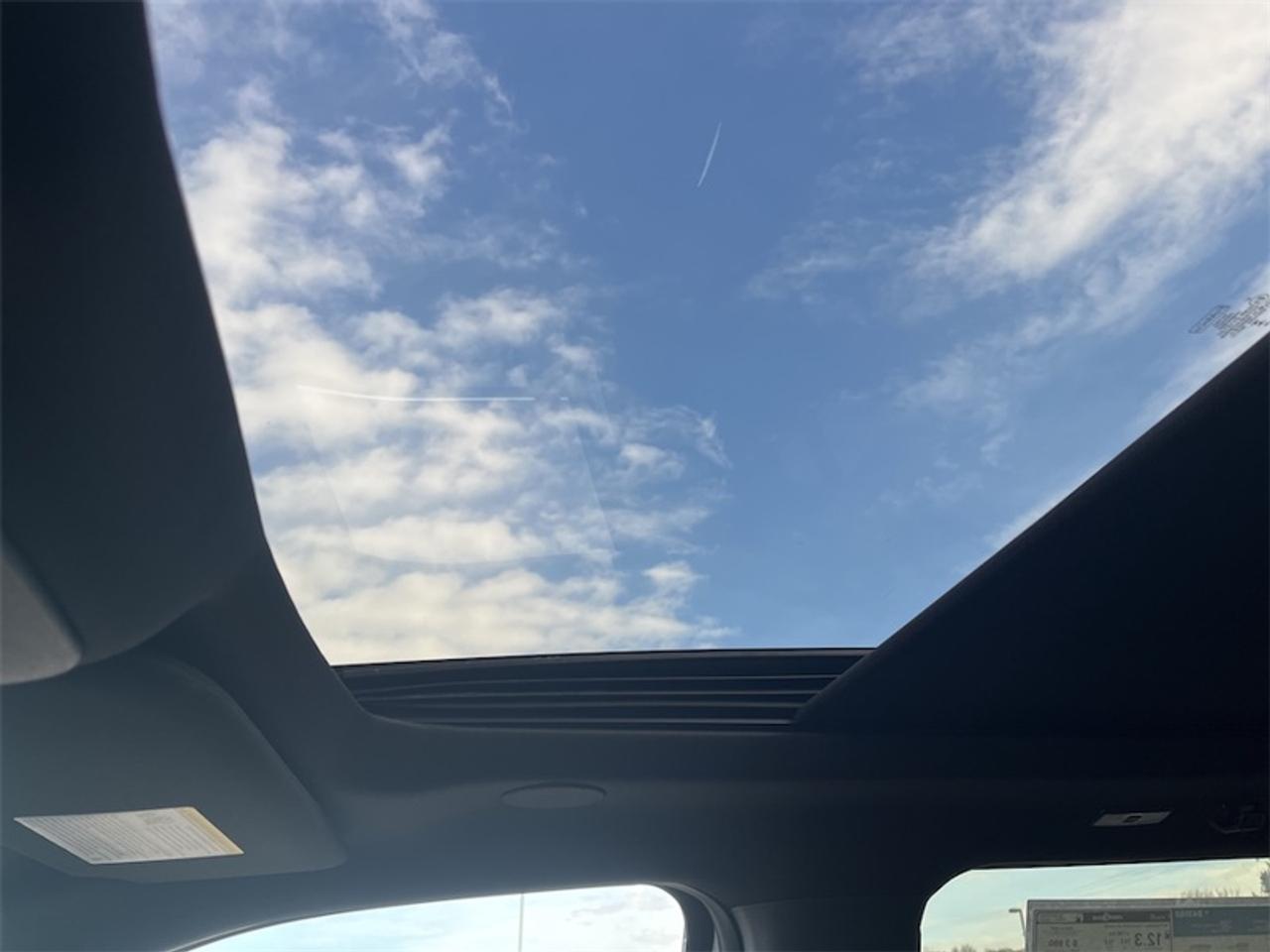 2026 Ford F-150 Platinum  - Sunroof Photo5