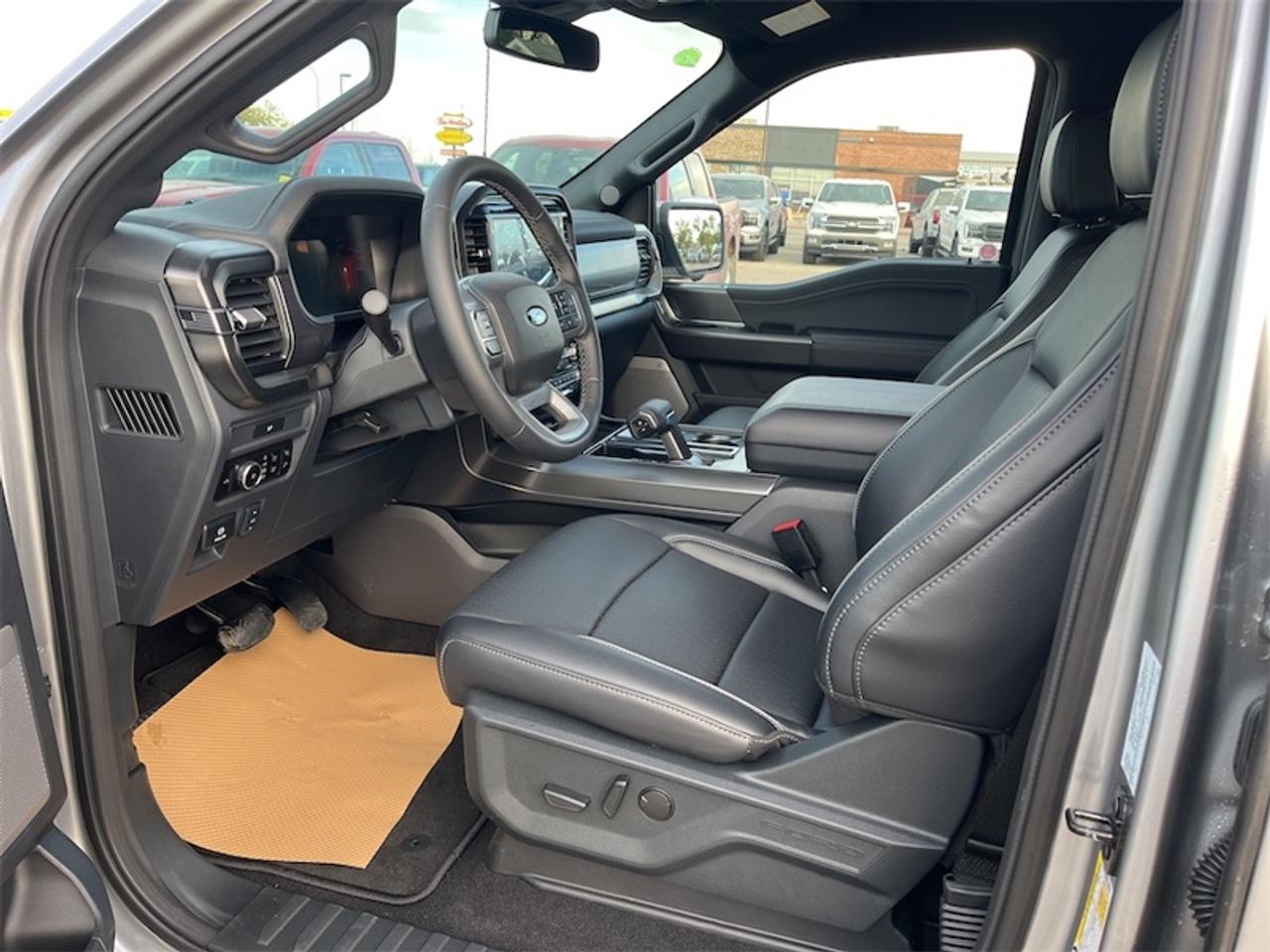 2026 Ford F-150 Lariat  - Tow Package Photo5