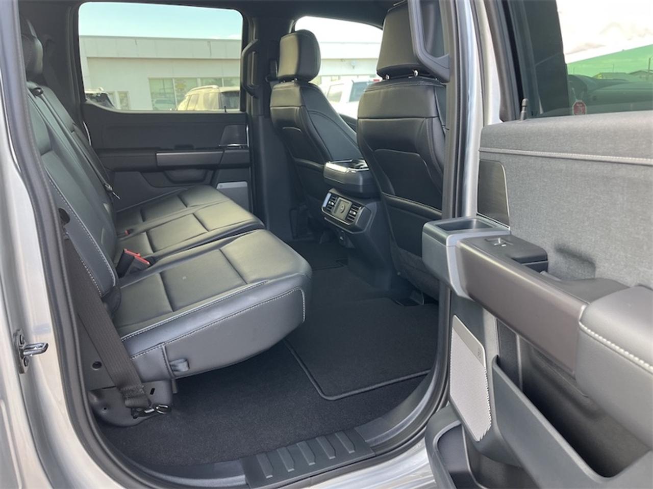 2026 Ford F-150 Lariat  - Tow Package Photo5