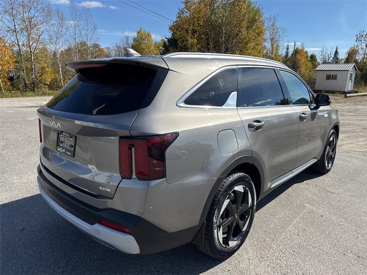 2026 Kia Sorento Plug-In Hybrid EX   - Power Liftgate Photo
