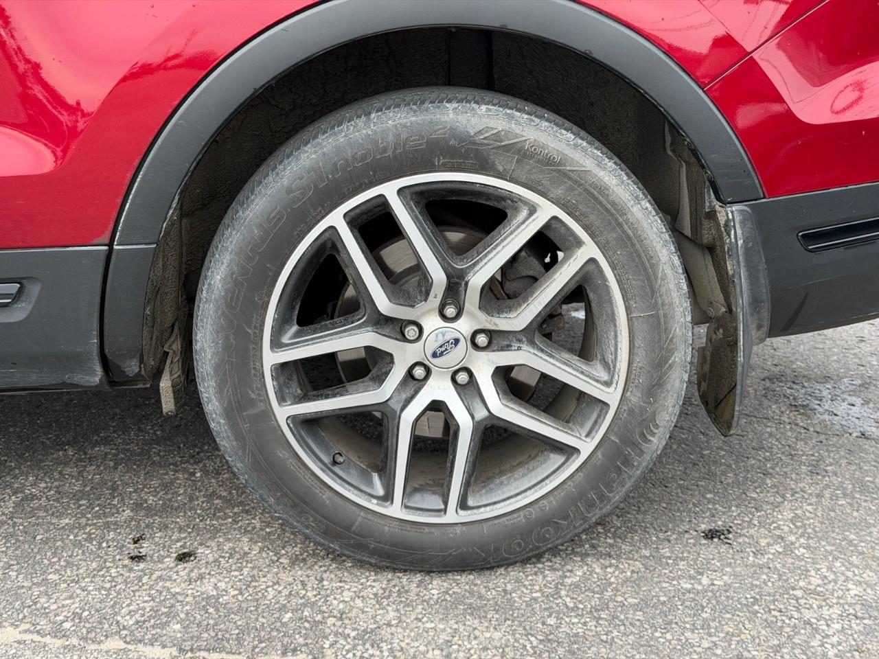 2019 Ford Explorer Sport 4WD Photo