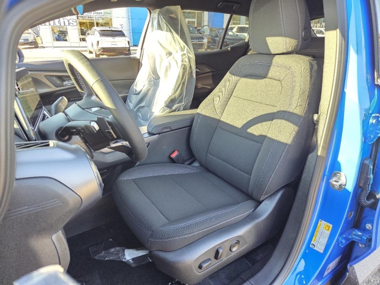 2027 Chevrolet Equinox EV LT1 w/PCY   MIDNIGHT PACKAGE | ELECTRIC AWD | 19" BLACK WHEELS | 17.7" TOUCHSCREEN Photo