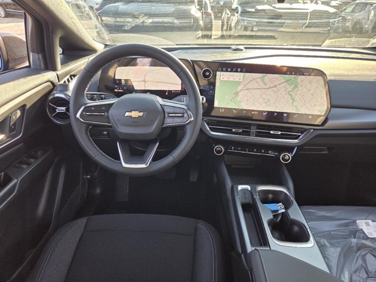2027 Chevrolet Equinox EV LT1 w/PCY   MIDNIGHT PACKAGE | ELECTRIC AWD | 19" BLACK WHEELS | 17.7" TOUCHSCREEN Photo