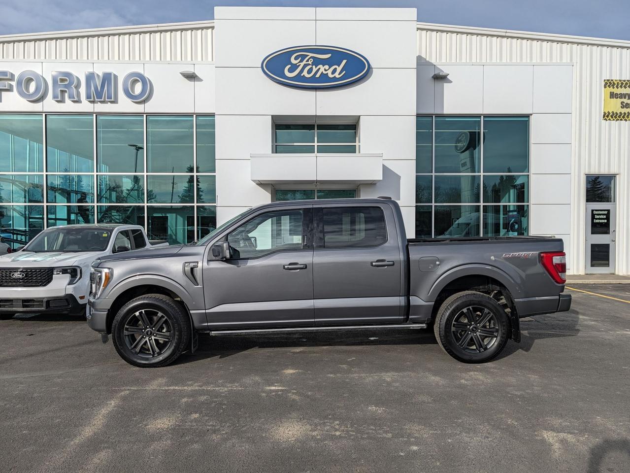 2021 Ford F-150 Lariat Photo0