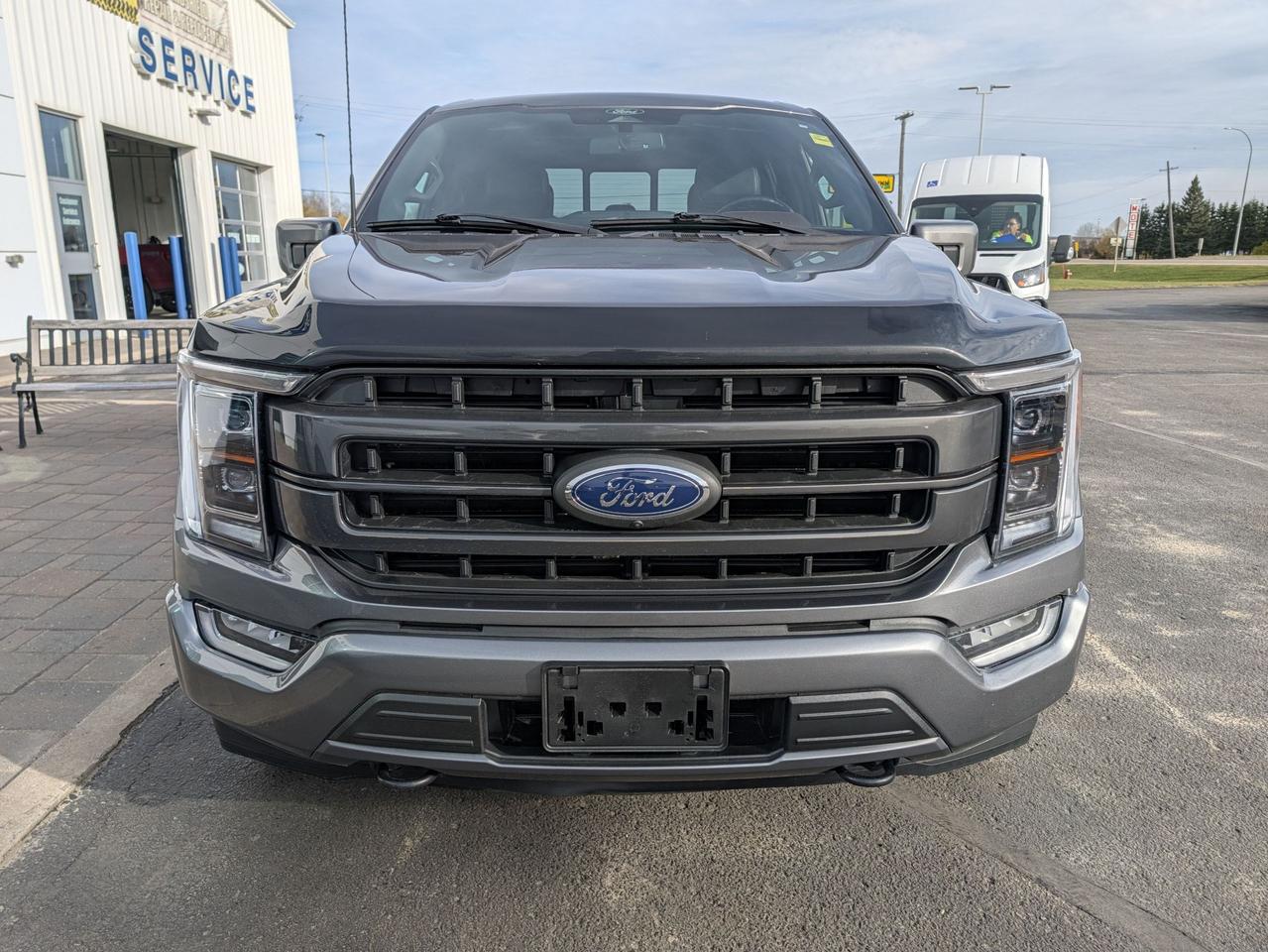 2021 Ford F-150 Lariat Photo2