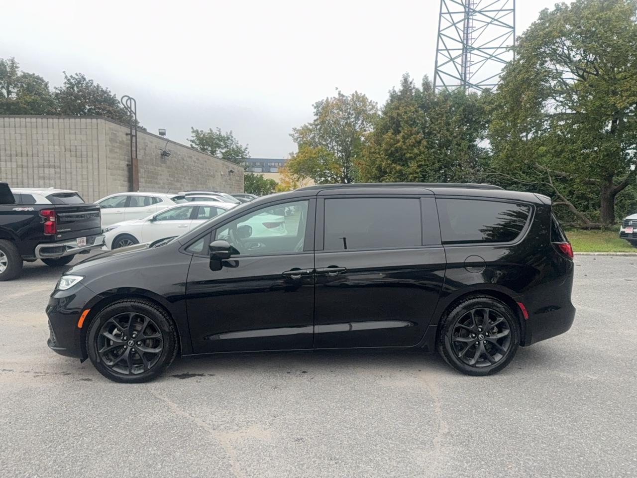 2025 Chrysler Pacifica Limited