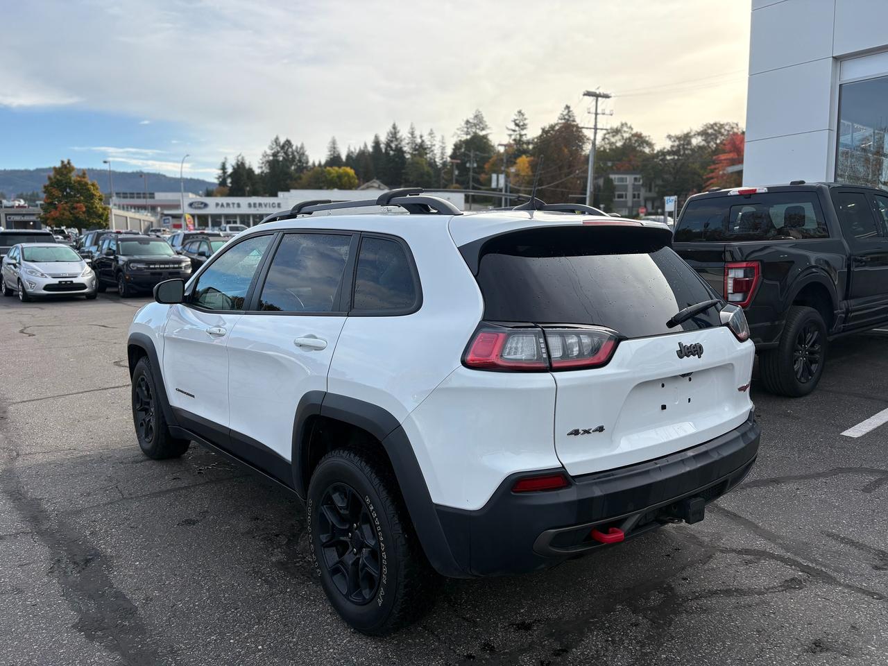 2020 Jeep Cherokee Trailhawk Photo2