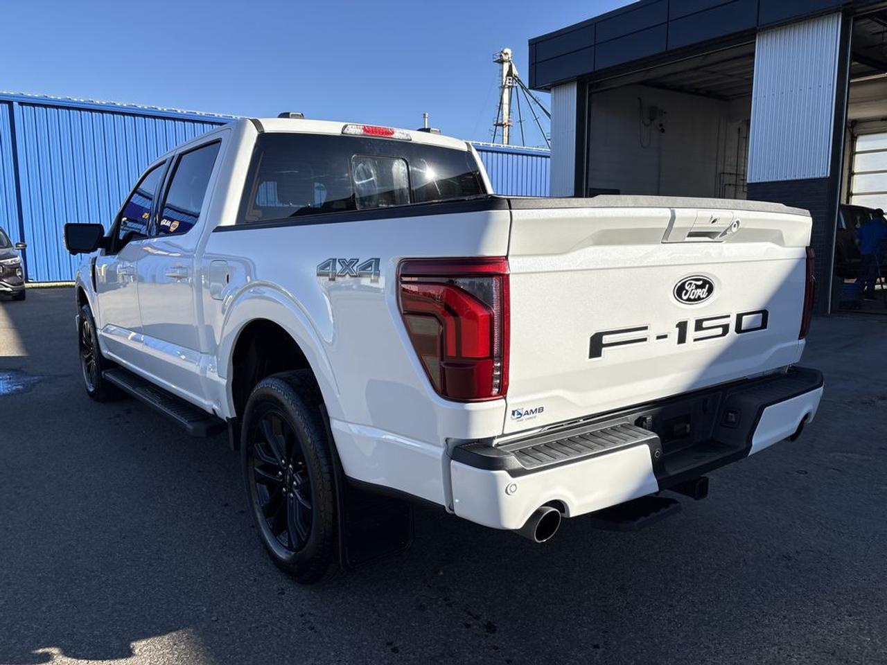 2025 Ford F-150 Lariat Photo4