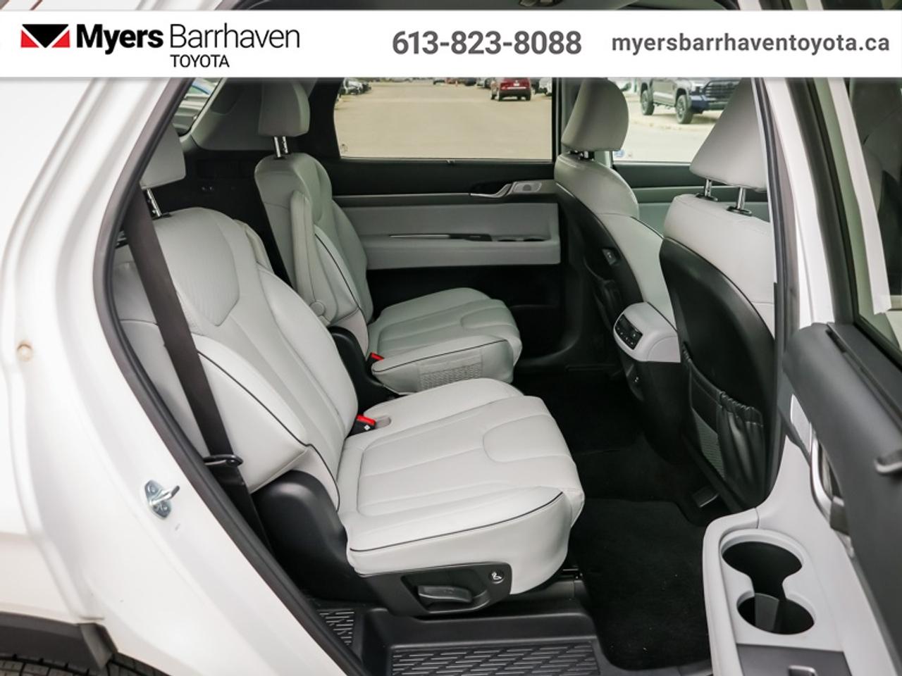 2024 Hyundai PALISADE Urban  - Cooled Seats -  Sunroof - $291 B/W Photo
