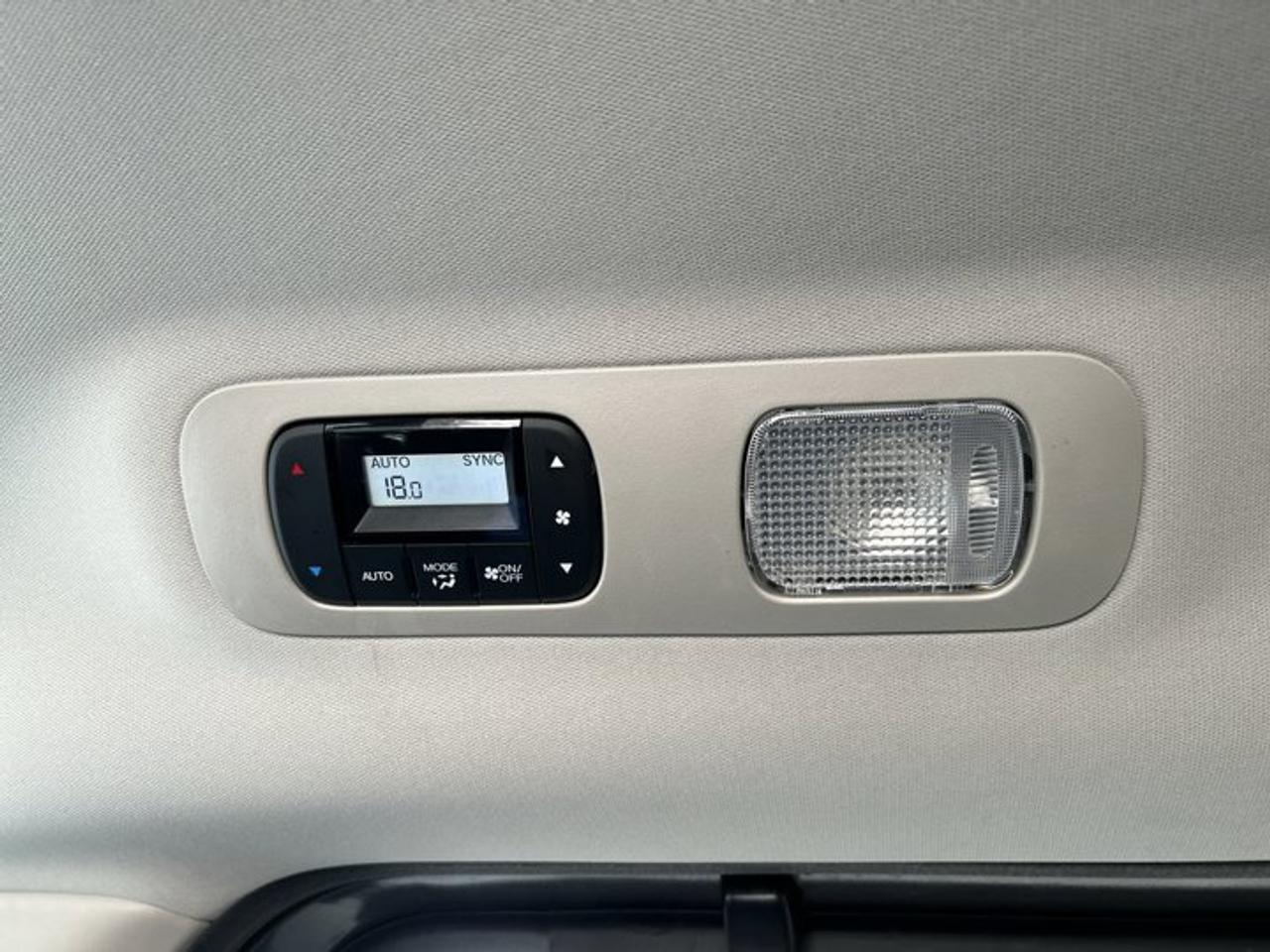 2025 Honda Odyssey Touring | No Accidents | Sunroof | Vent. Front Seats Photo