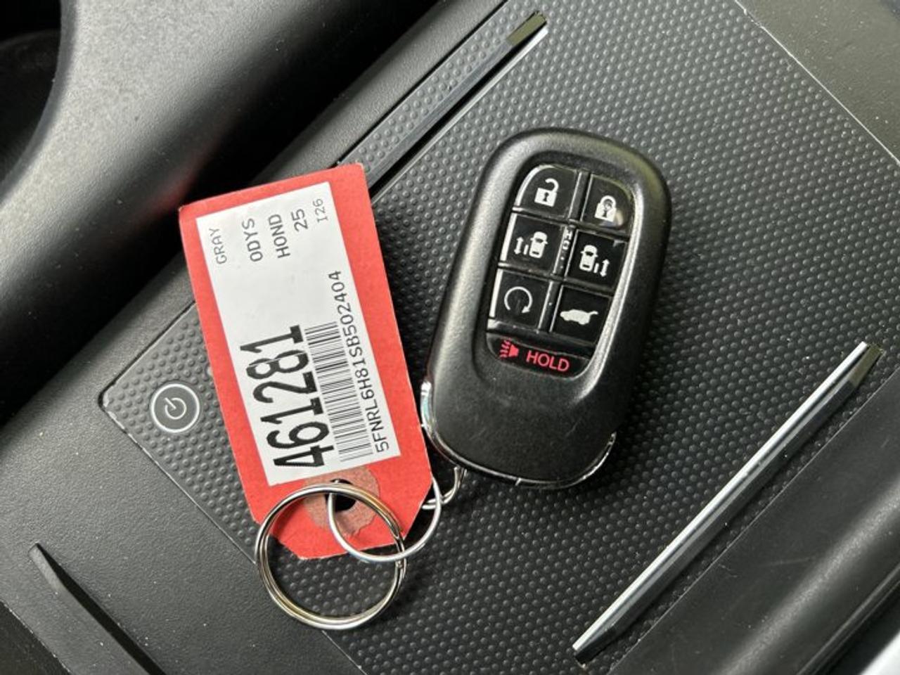 2025 Honda Odyssey Touring | No Accidents | Sunroof | Vent. Front Seats Photo
