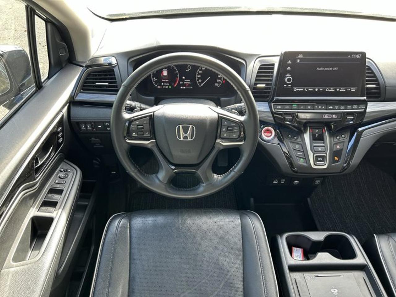 2025 Honda Odyssey Touring | No Accidents | Sunroof | Vent. Front Seats Photo