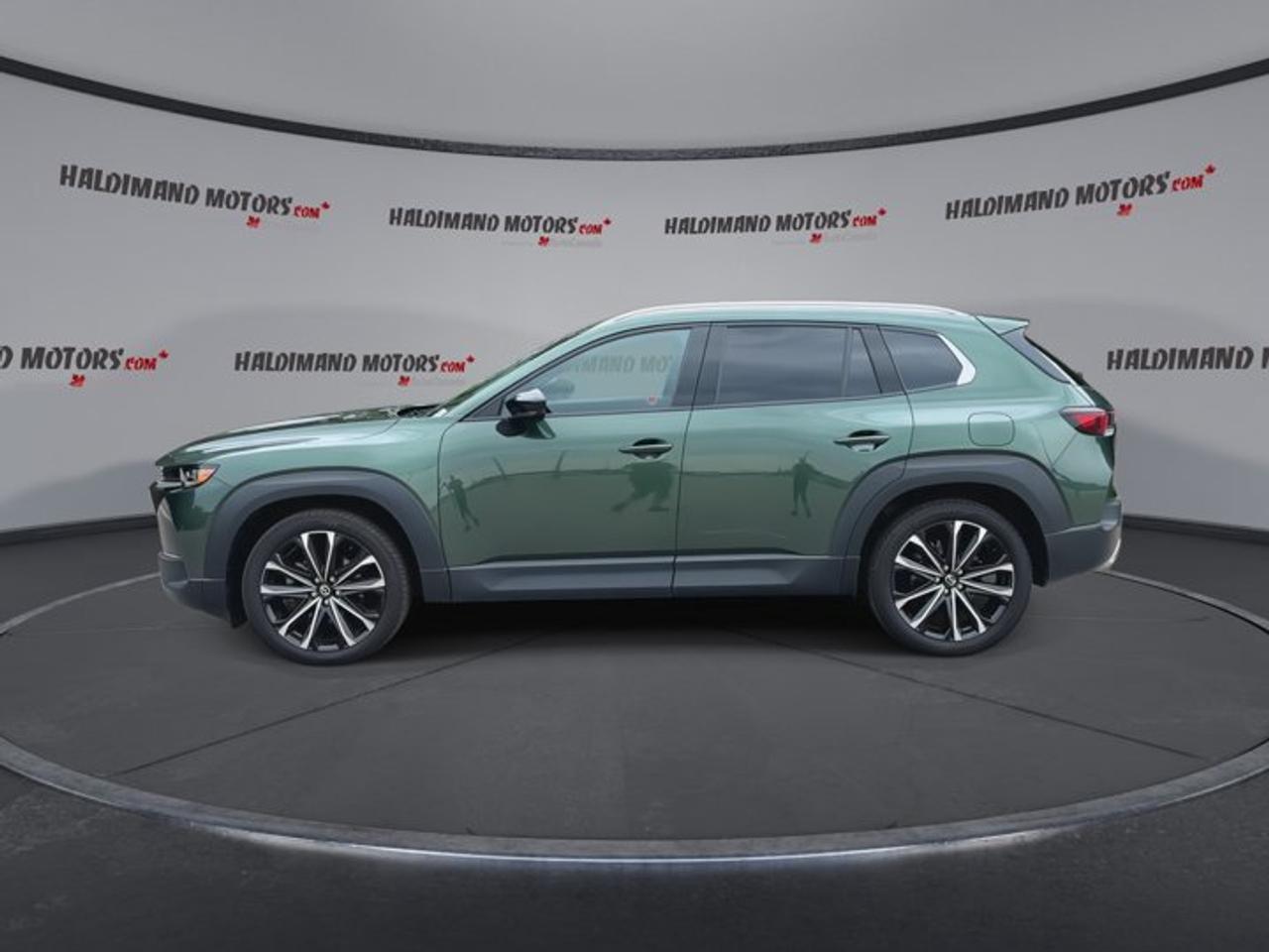 2025 Mazda CX-50 GT w/Turbo AWD | No Accidents | Leather Seats | 360 Cam. Photo4