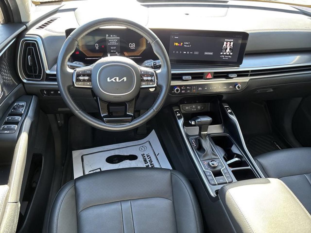 2025 Kia Sorento EX AWD | One Owner | No Accidents | Leather Seats Photo