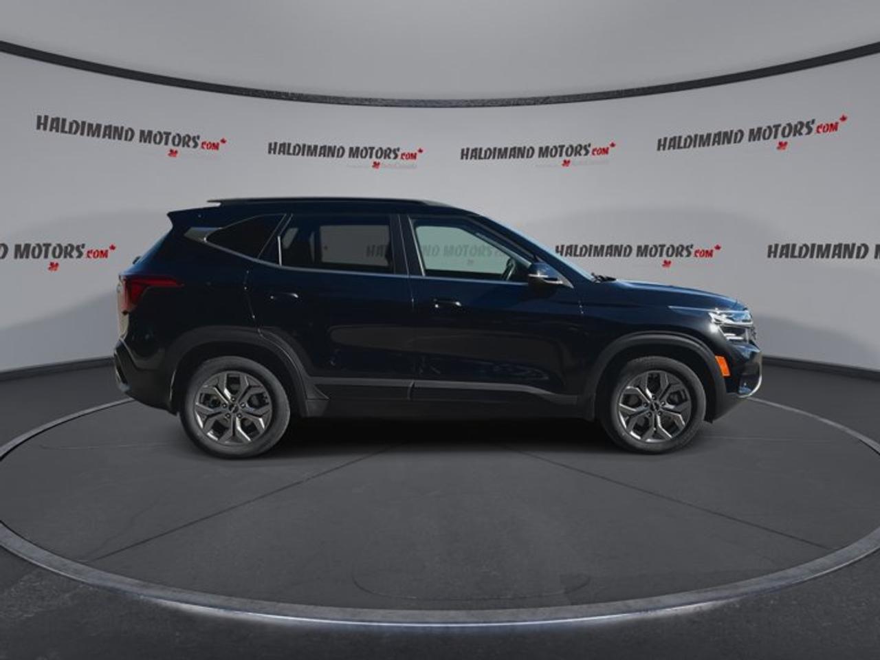 2025 Kia Seltos EX AWD | No Accidents | Heated Steering | Leather Seats Photo