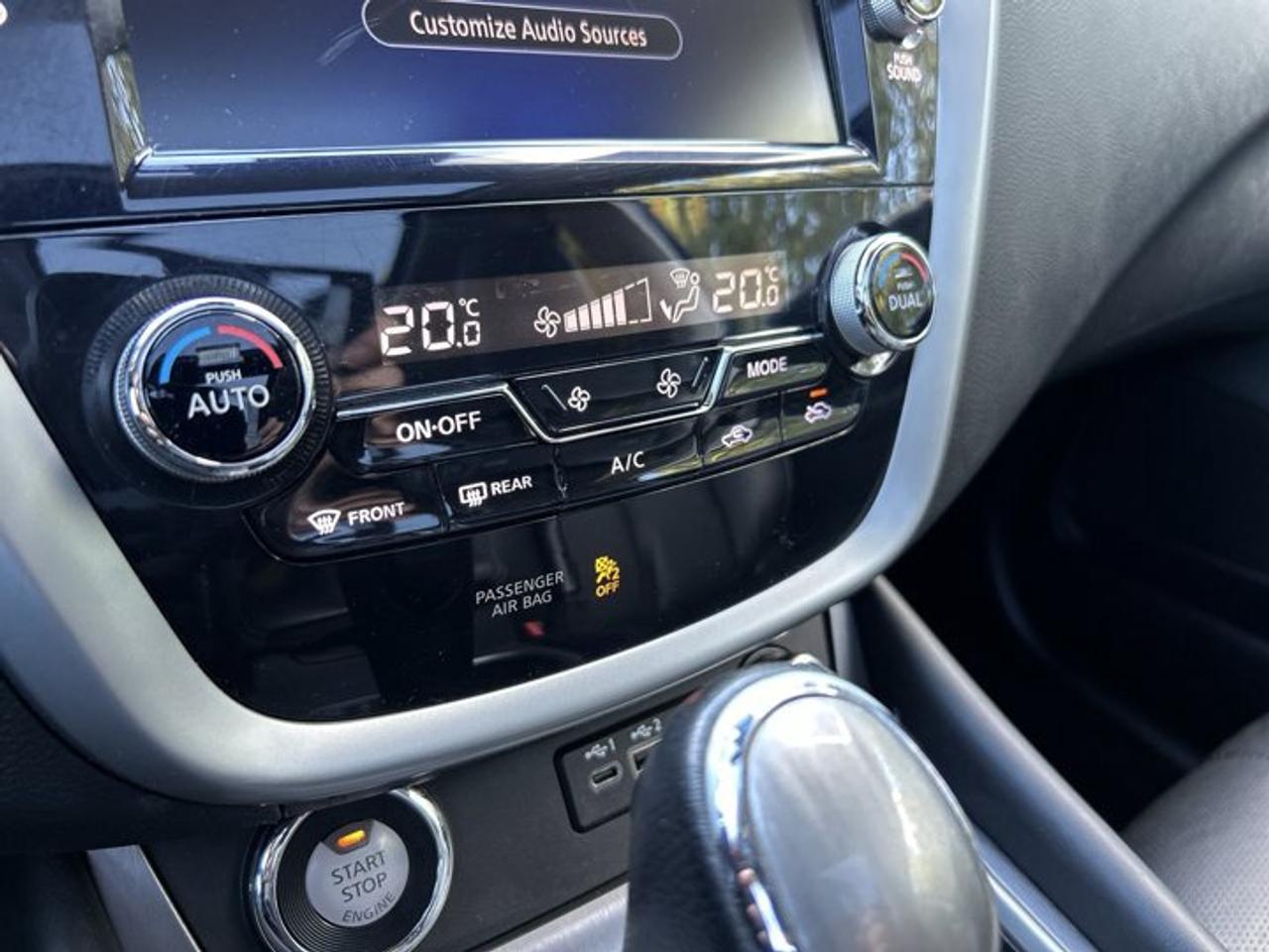 2020 Nissan Murano SL AWD | No Accidents | Leather Seats | Heated Steering Photo