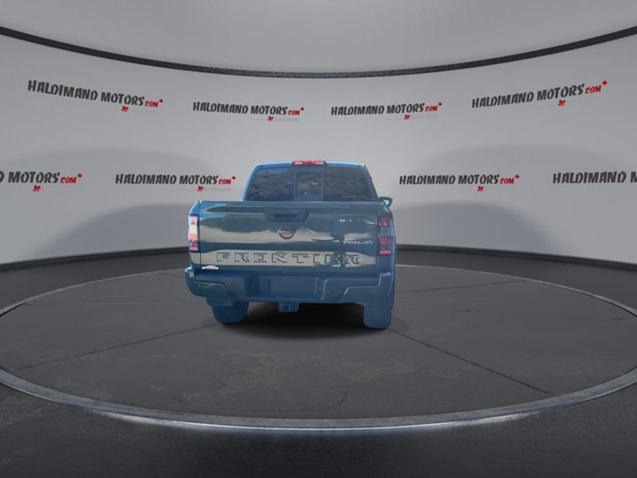 2022 Nissan Frontier PRO-4X Crew Cab 5' Bed 4x4 | One Owner | No Accidents Photo