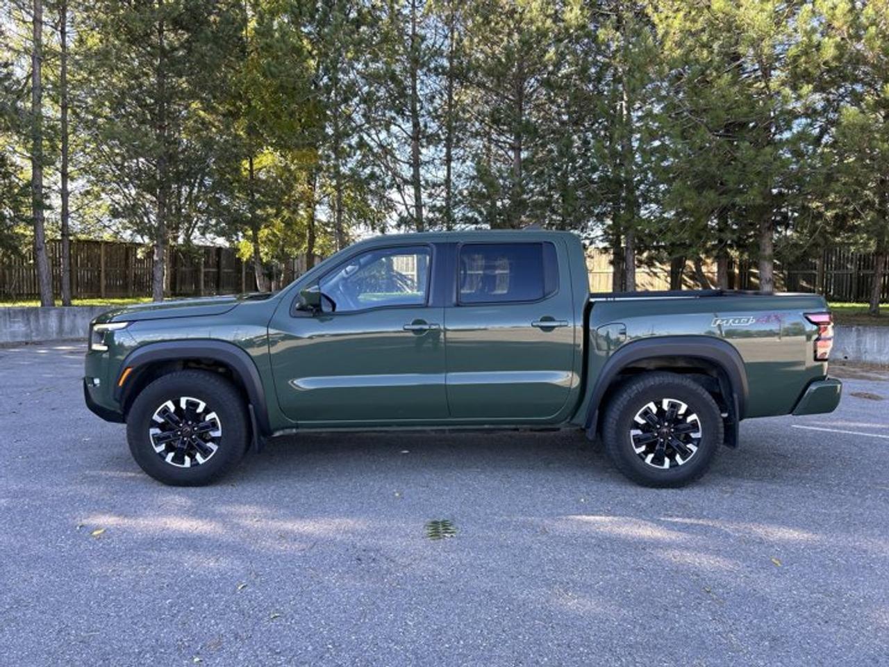 2022 Nissan Frontier PRO-4X Crew Cab 5' Bed 4x4 | One Owner | No Accidents Photo