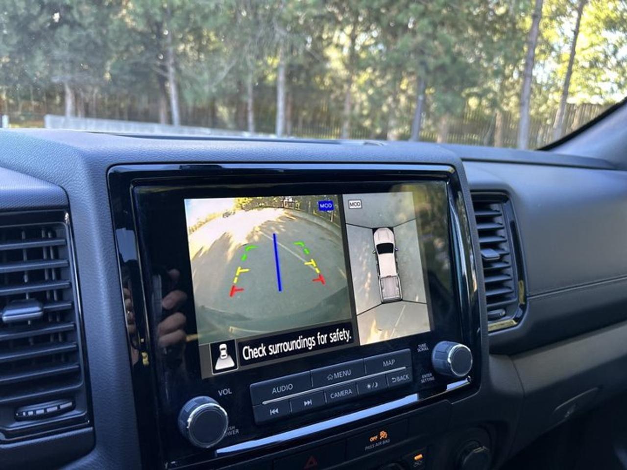 2022 Nissan Frontier PRO-4X Crew Cab 5' Bed 4x4 | One Owner | No Accidents Photo
