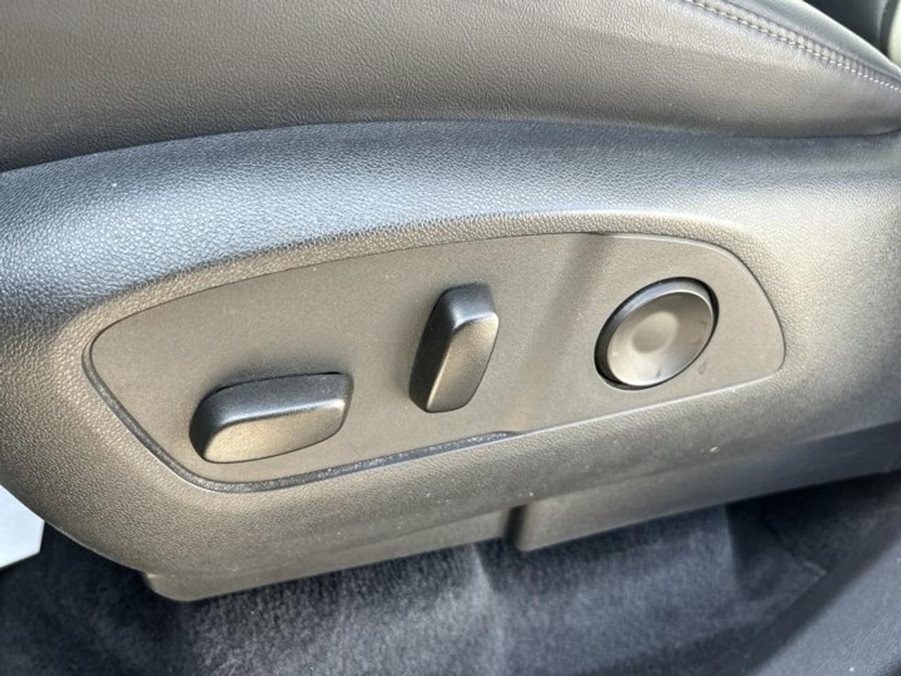 2024 GMC Acadia Elevation AWD | No Accidents | Pano. Sunroof Photo