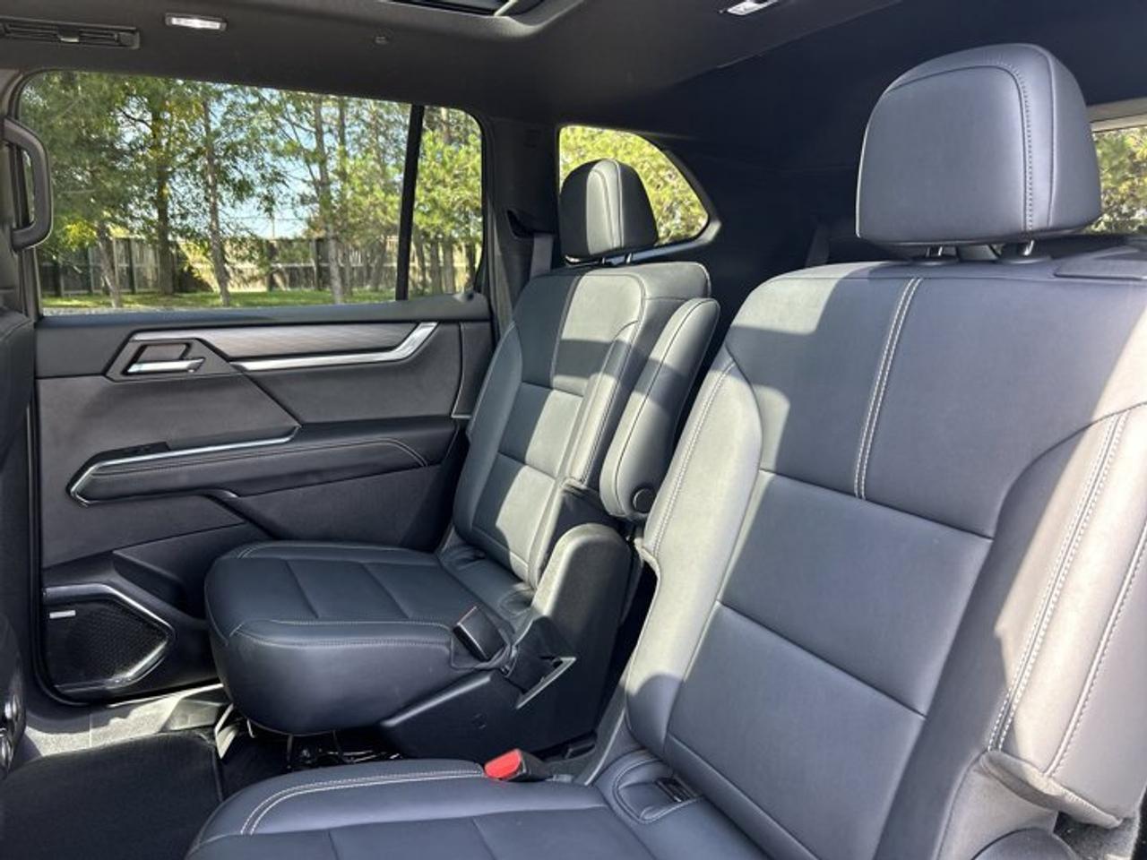 2024 GMC Acadia Elevation AWD | No Accidents | Pano. Sunroof Photo