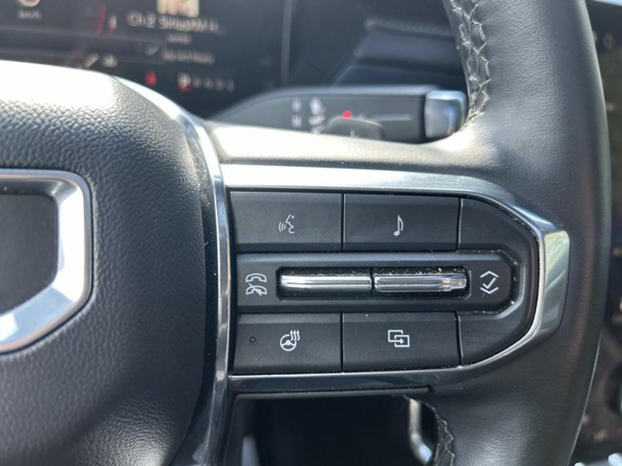 2024 GMC Acadia Elevation AWD | No Accidents | Pano. Sunroof Photo