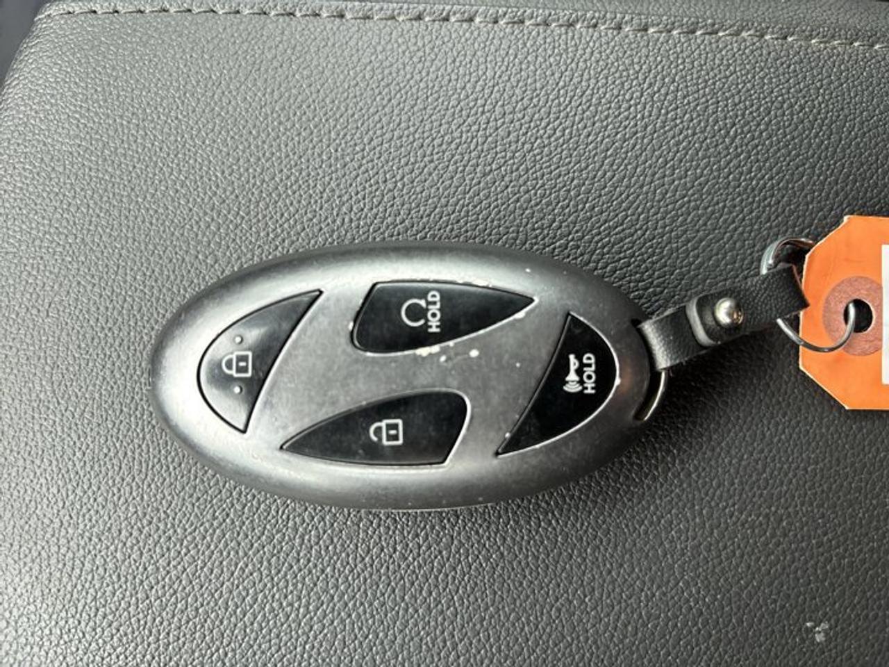 2026 Hyundai Tucson Preferred AWD | One Owner | No Accidents | Heated Steering Photo