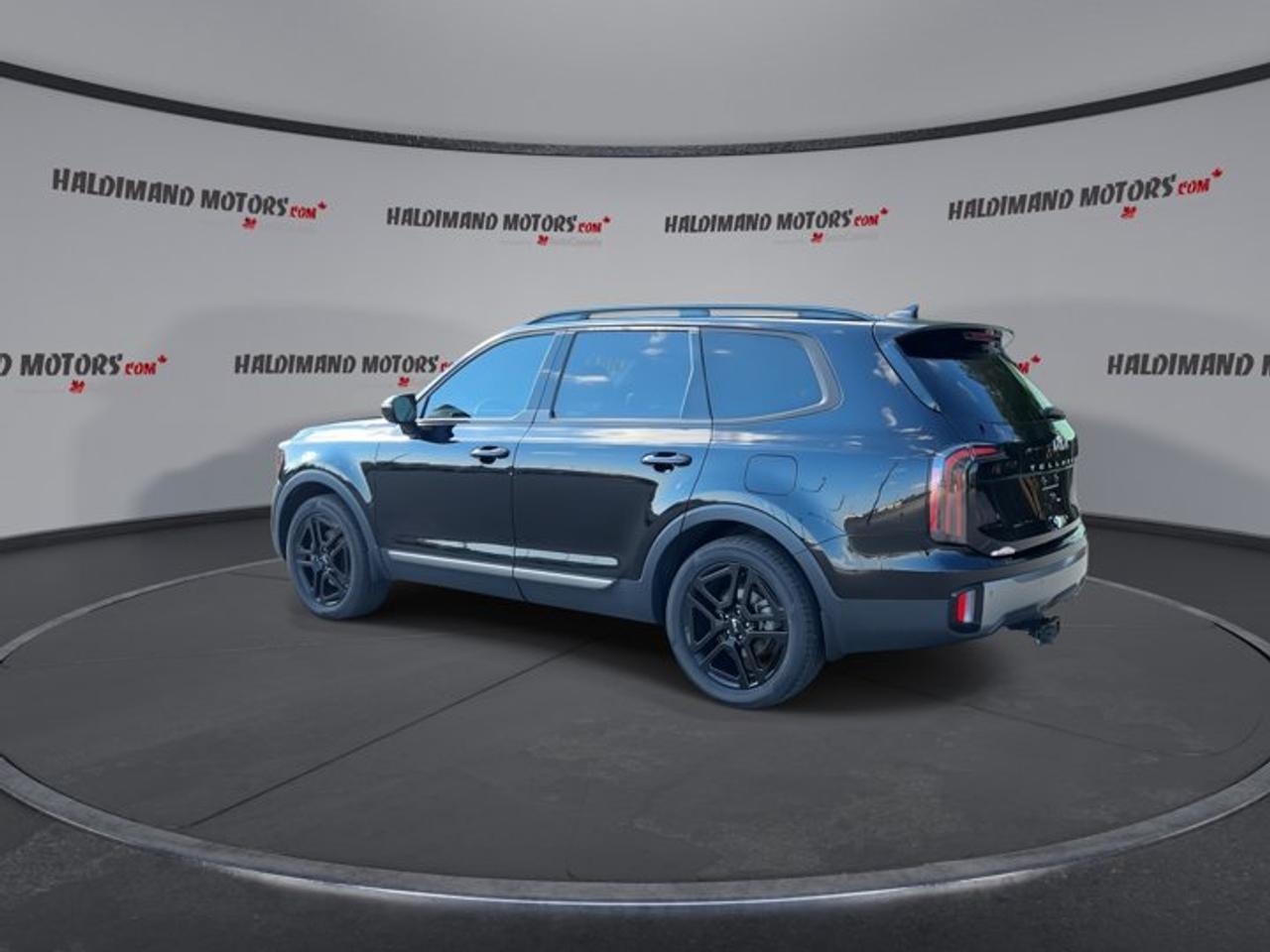2023 Kia Telluride X-Line AWD | No Accidents | Vent. Front Seats Photo