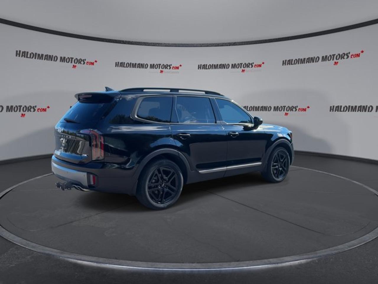 2023 Kia Telluride X-Line AWD | No Accidents | Vent. Front Seats Photo