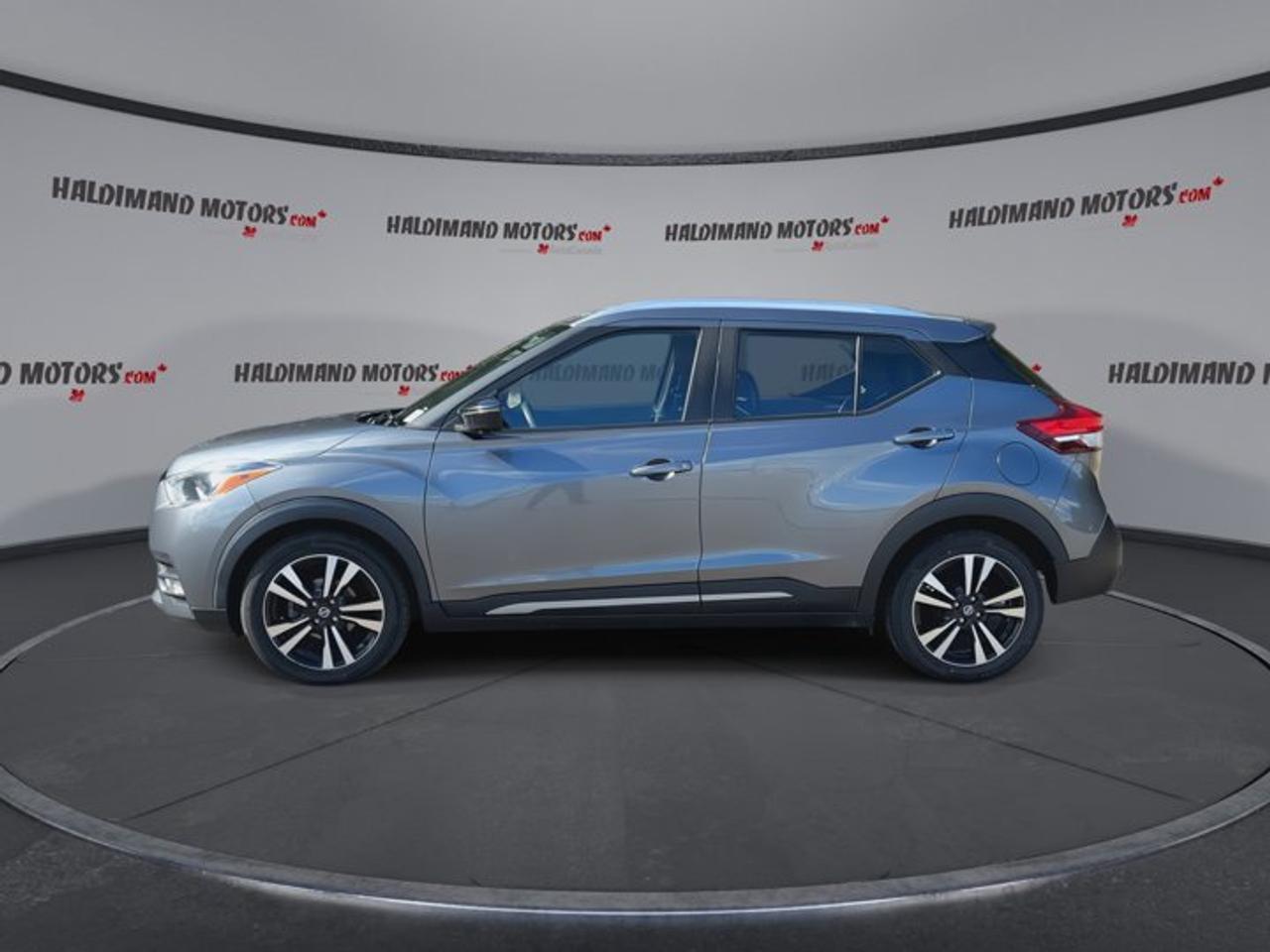 2019 Nissan Kicks SR FWD | No Accidents | Leather Seats Photo