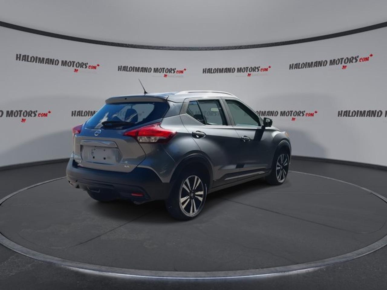 2019 Nissan Kicks SR FWD | No Accidents | Leather Seats Photo