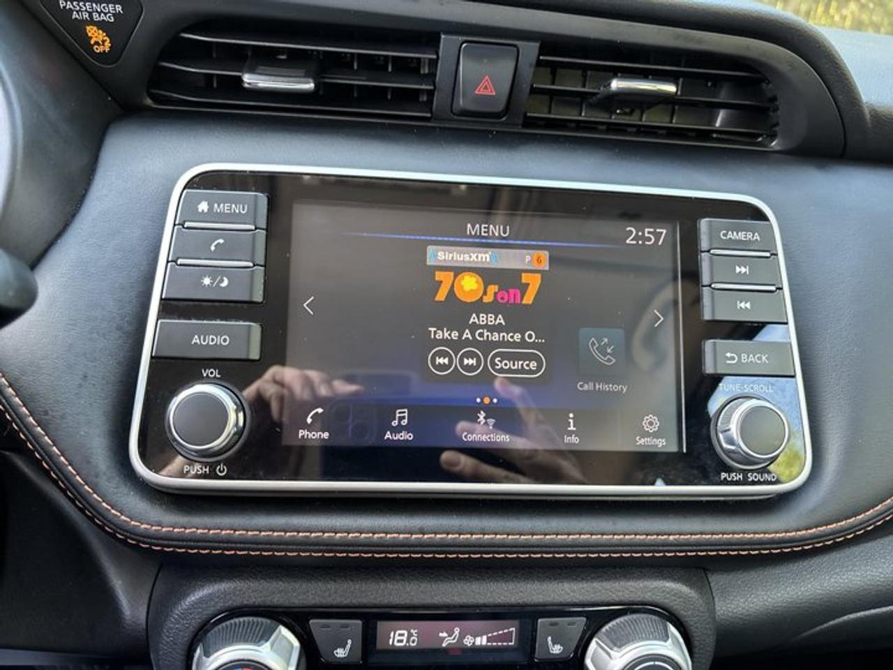 2019 Nissan Kicks SR FWD | No Accidents | Leather Seats Photo
