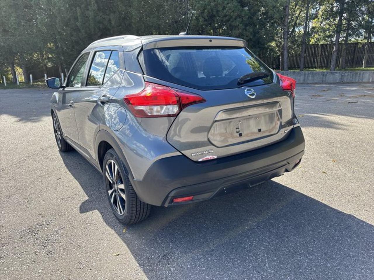 2019 Nissan Kicks SR FWD | No Accidents | Leather Seats Photo