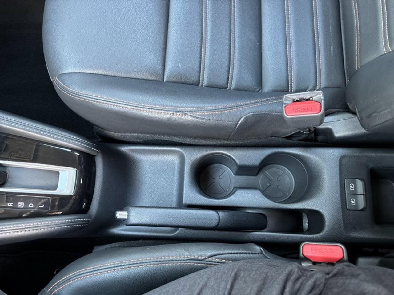 2019 Nissan Kicks SR FWD | No Accidents | Leather Seats Photo
