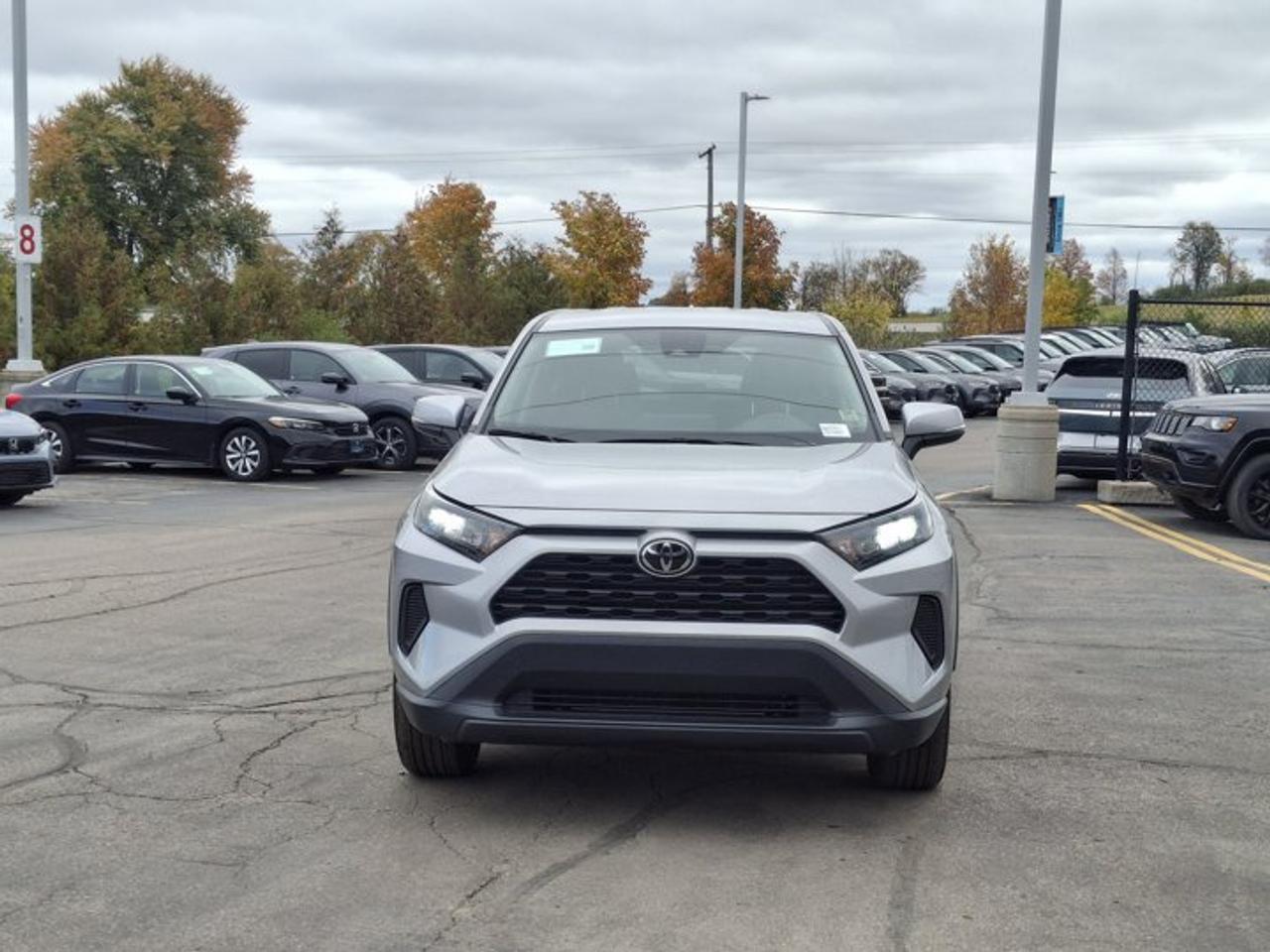 2022 Toyota RAV4 LE | Radar Cruise | Heated Seats | CarPlay + Android | and More ! Photo