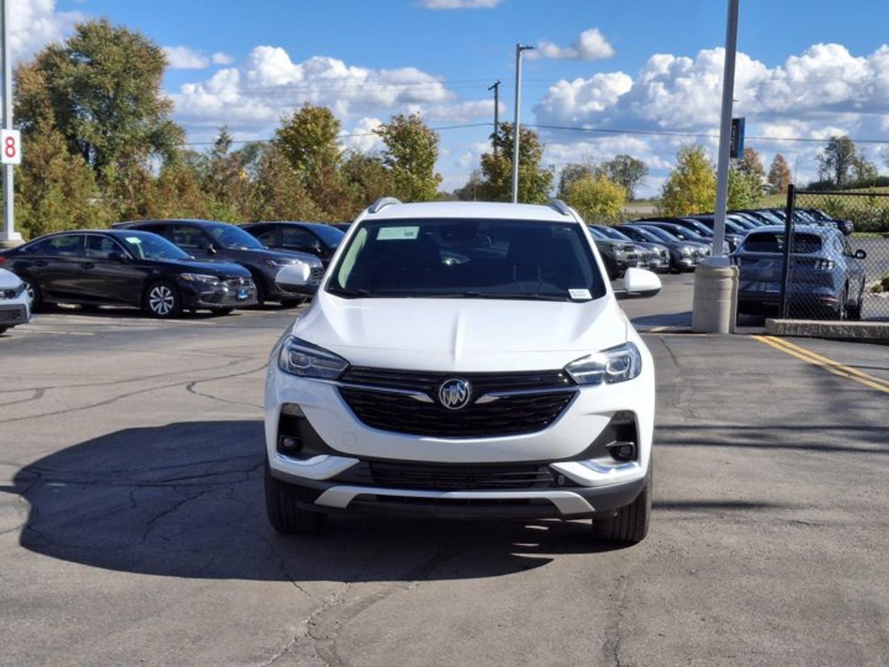 2022 Buick Encore GX Essence AWD | Leather | Heated Seats + Steering | Power Liftgate | Lane Keep Assist | and More ! Photo