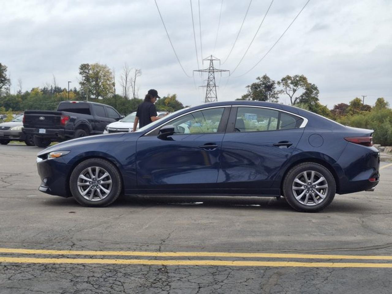 2020 Mazda MAZDA3 GS AWD | Heated Seats + Steering | Adaptive Cruise | Carplay | Blind Spot | Rear Cam | and More ! Photo5