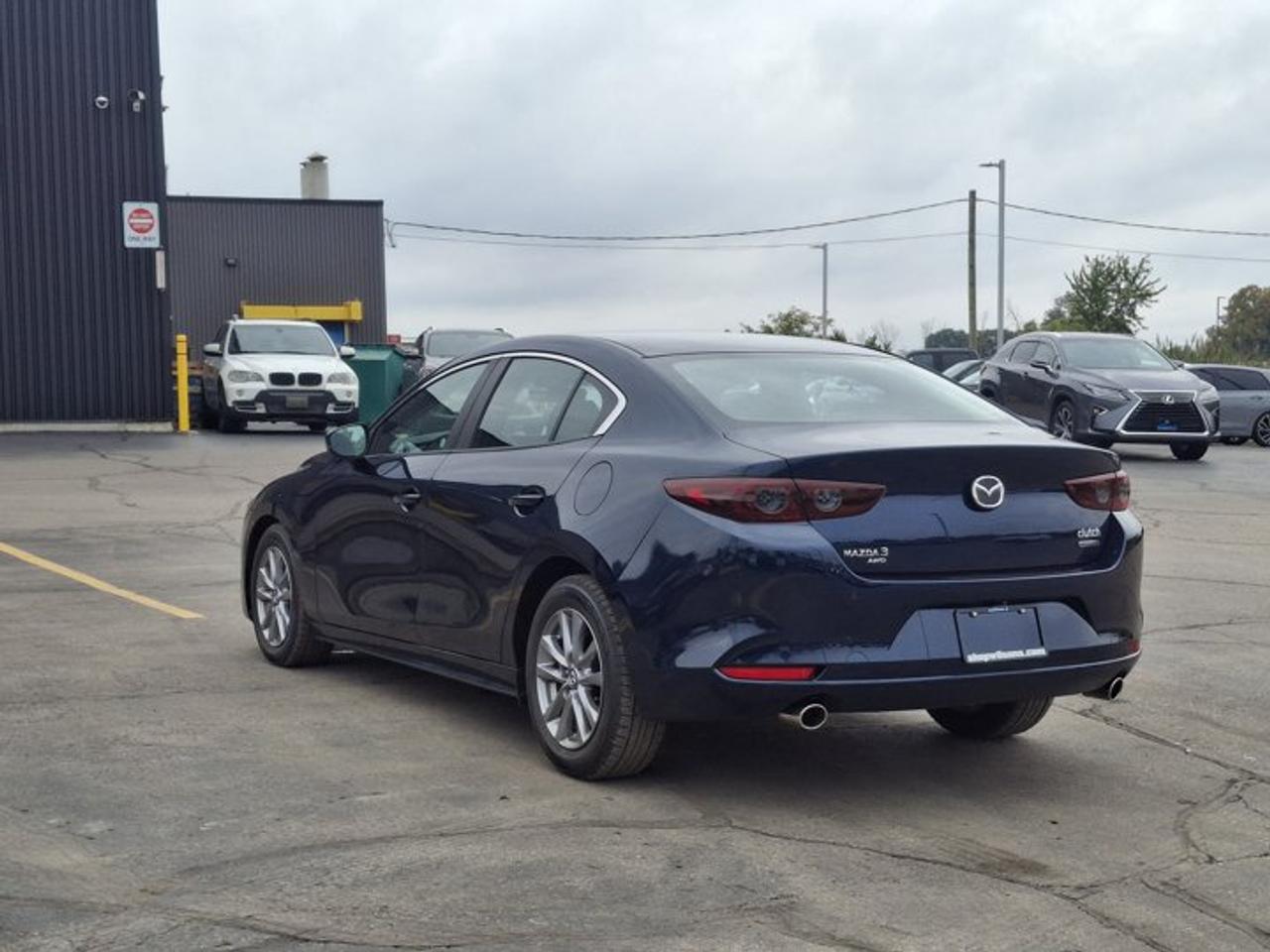 2020 Mazda MAZDA3 GS AWD | Heated Seats + Steering | Adaptive Cruise | Carplay | Blind Spot | Rear Cam | and More ! Photo