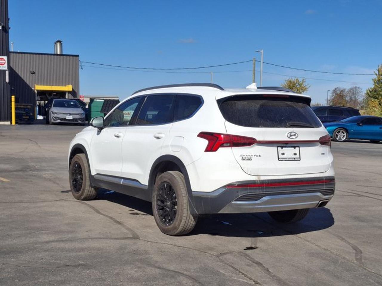 2023 Hyundai Santa Fe Preferred Trend AWD | Leather | Sunroof | Adaptive Cruise | Heated Wheel + Seats | Power Seat & More Photo2