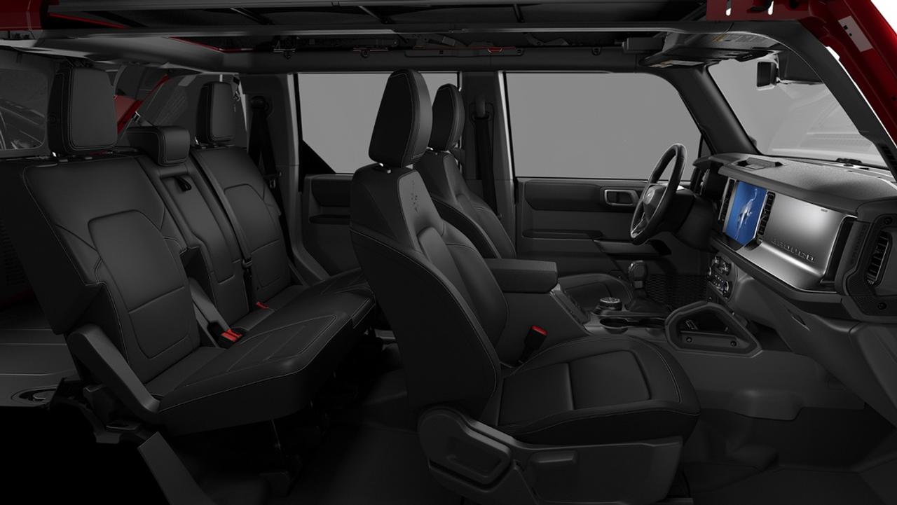 2026 Ford Bronco Outer Banks Photo