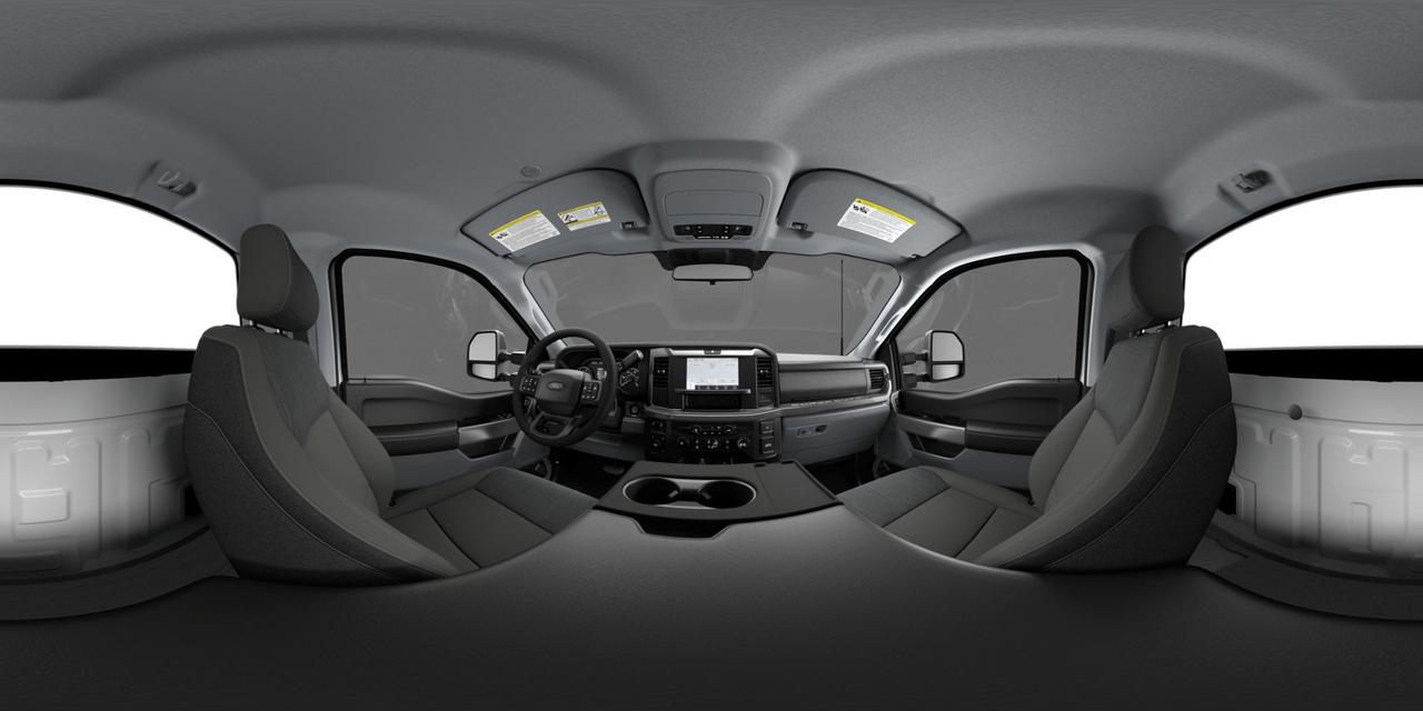 2027 Ford F-250 Super Duty SRW XLT Photo