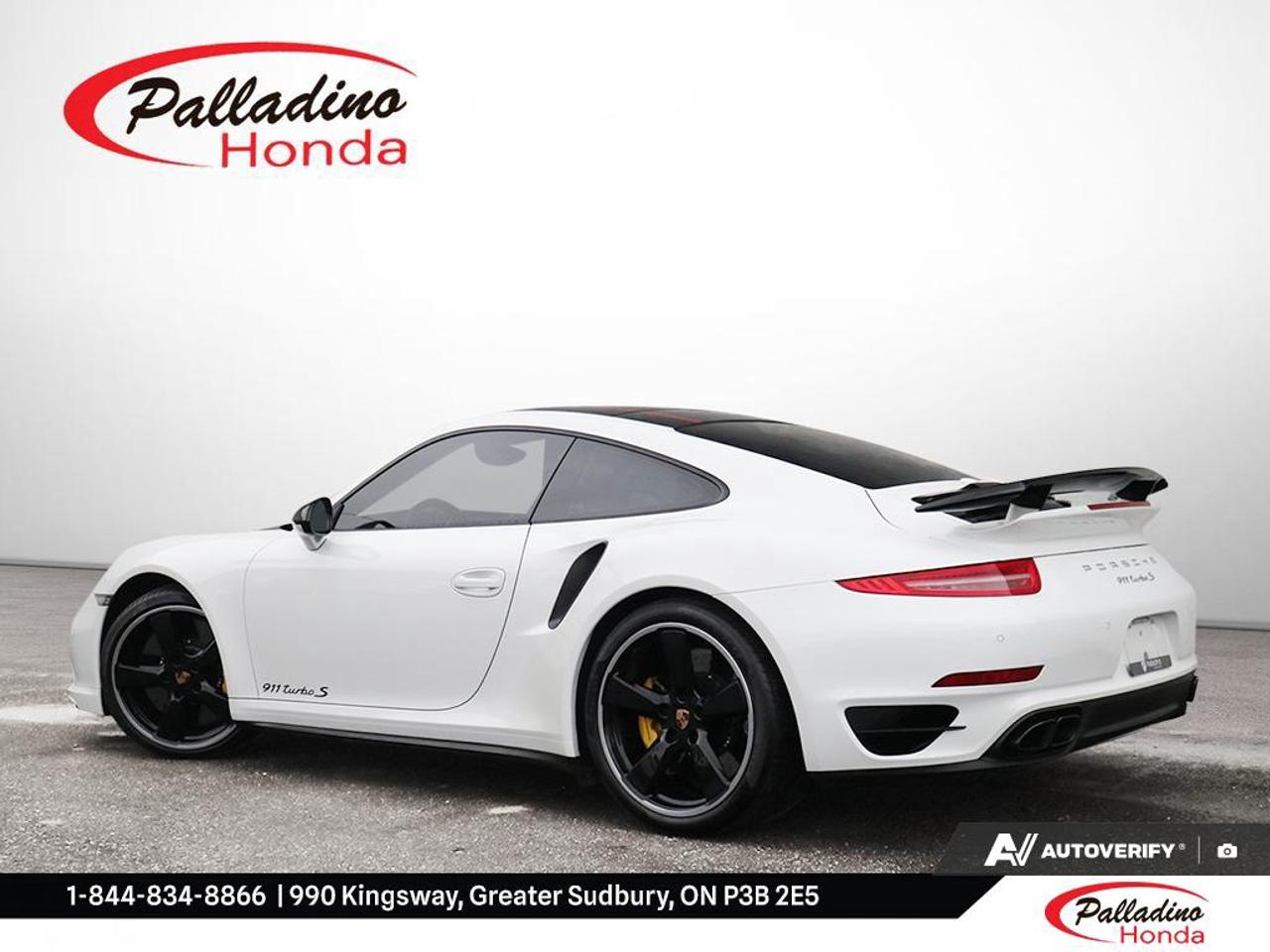 2015 Porsche 911 Turbo S Photo